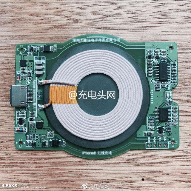 iphone8_wiress_charging_module_front