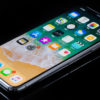 【iPhone X】一部ユーザーに、着信時に画面点灯が遅れる不具合が発生中。不具合の影響で電話に出られないという人も。